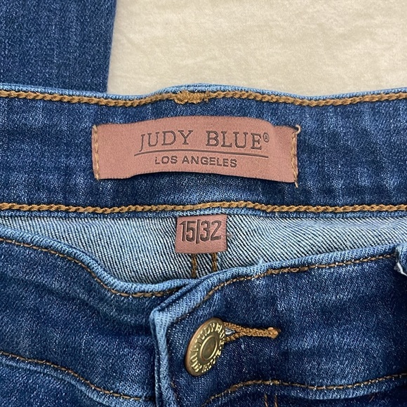 Like new ๐ flare jeans - Picture 4 of 5